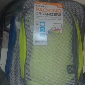 Set of 3 plus 1 large packing cube